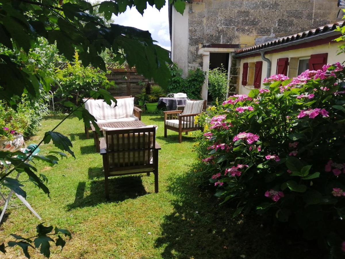 Chambres Et Gite Peyroutas " Camille" Vignonet St Emilion Ngoại thất bức ảnh