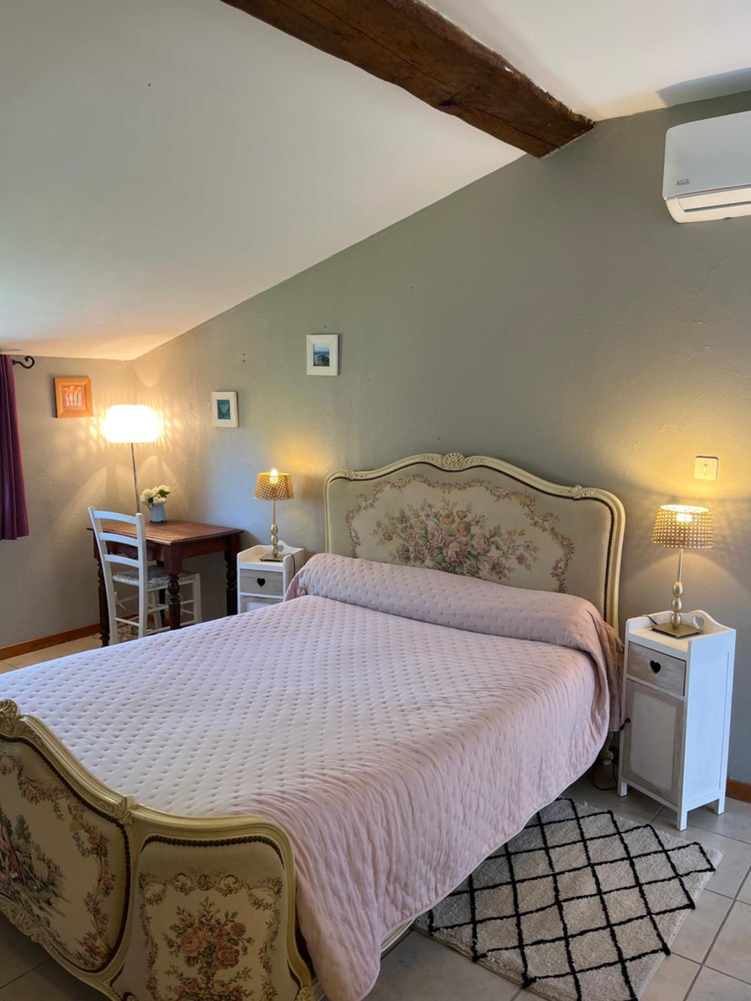 Chambres Et Gite Peyroutas " Camille" Vignonet St Emilion Ngoại thất bức ảnh