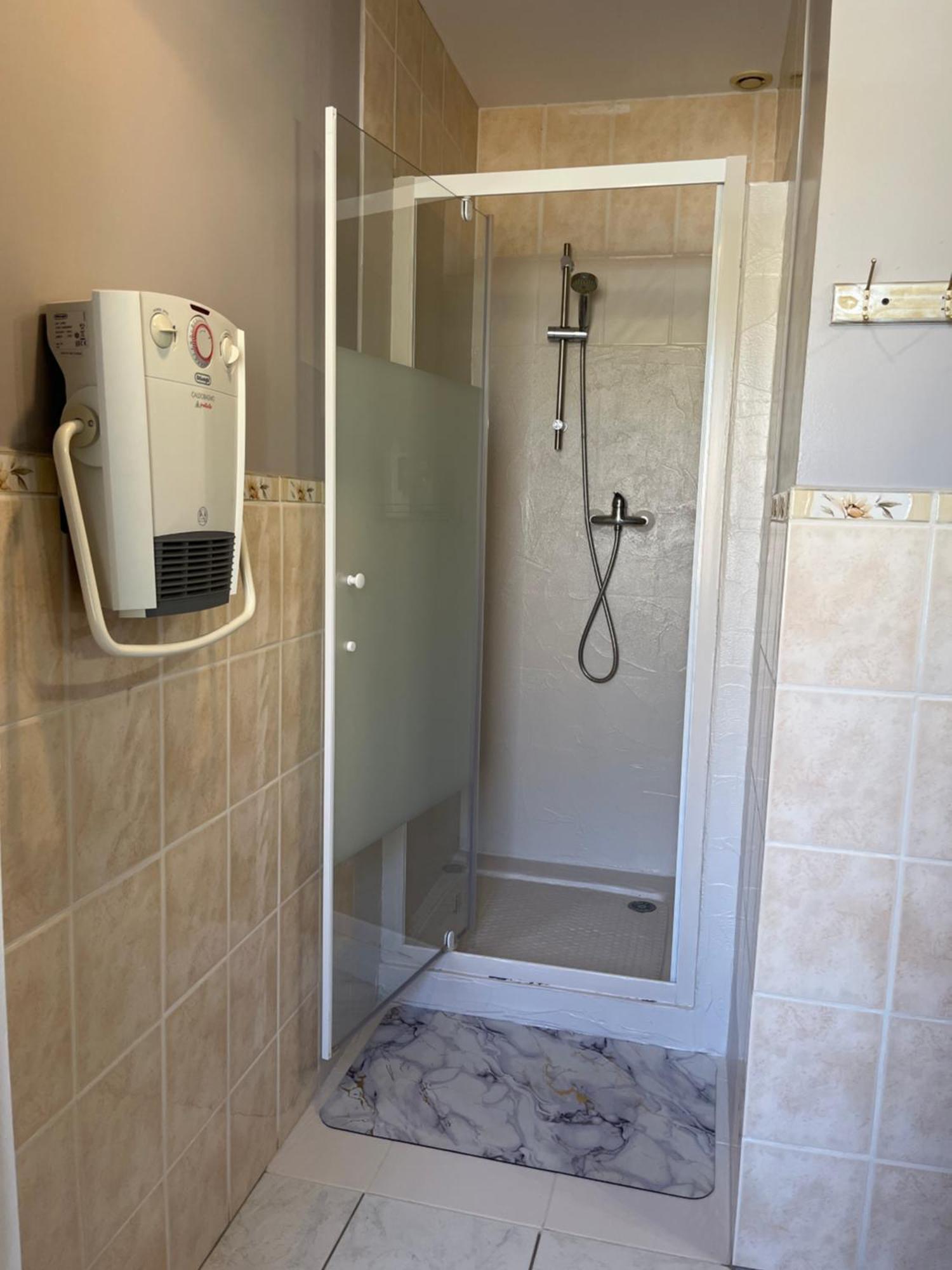 Chambres Et Gite Peyroutas " Camille" Vignonet St Emilion Ngoại thất bức ảnh